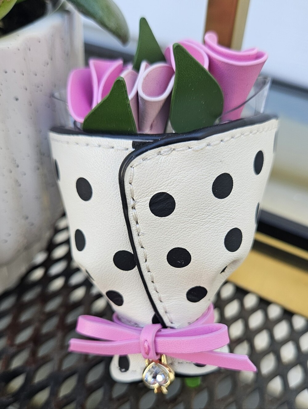 Kate Spade Flora Flower Bouquet Bag Charm Keychain Polka Dot Pink. Nwt - Picture 3 of 9